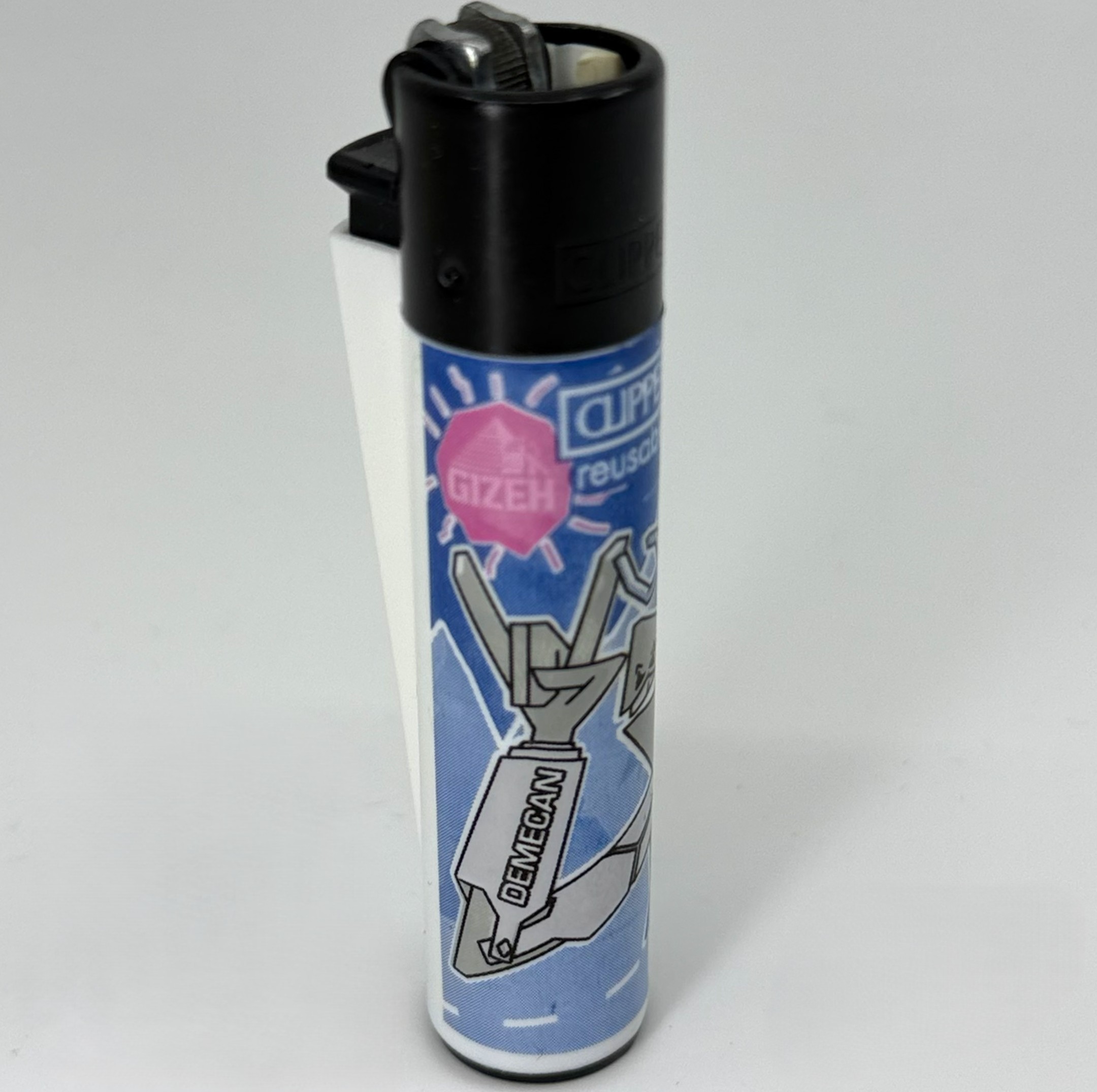 Clipper Feuerzeug mit Demecan und Gizeh Design Seitenansicht links